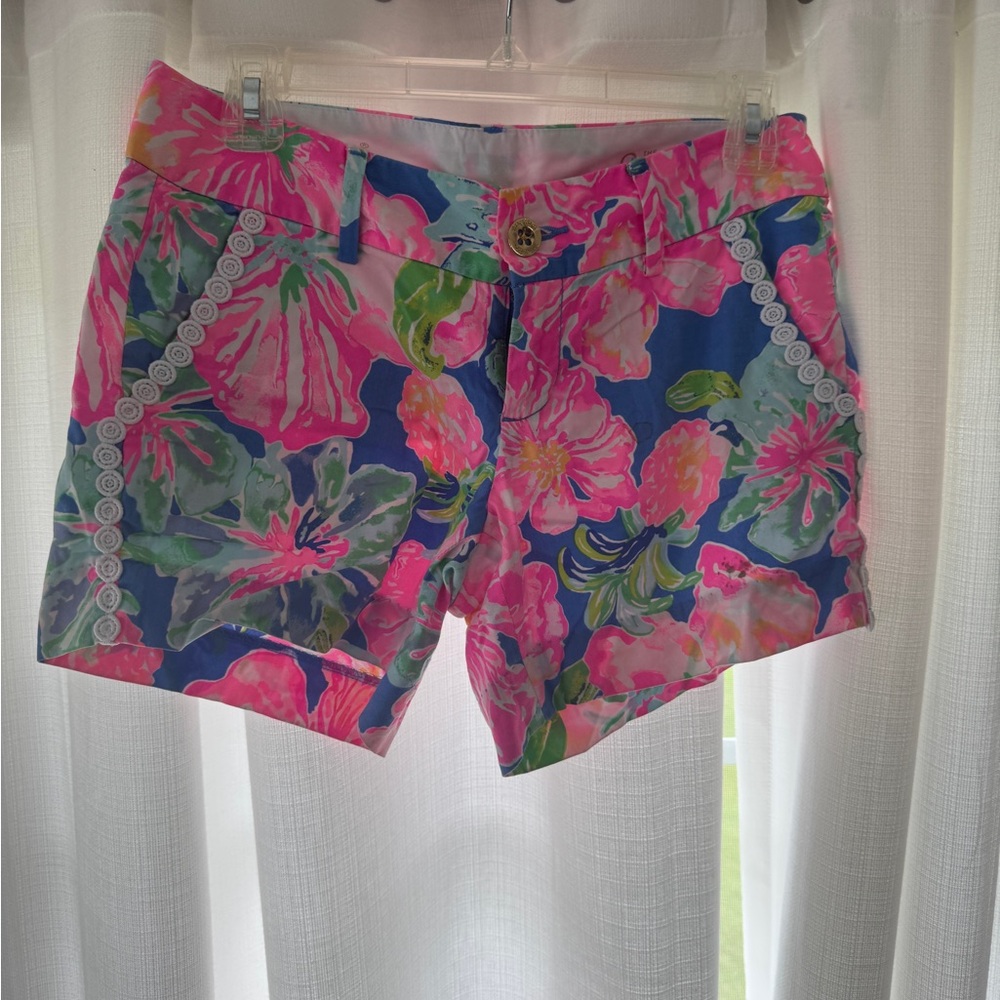 CUTE Lilly shorts!